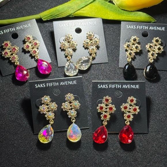 Glamorous Saks Fifth Avenue Pink Flower Post With Crystal Teardrop Earrings - Picture 4 of 8